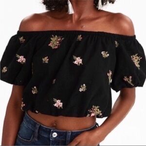 American Eagle Off-Shoulder Black floral Top
